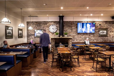 Blue Gum Hotel - Surfers Paradise Gold Coast 2