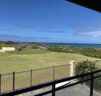 Blue Sky Escapes Seaview Apartment - Surfers Paradise Gold Coast