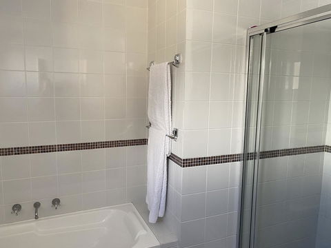Blue Sky Escapes Seaview Apartment - Surfers Paradise Gold Coast 1