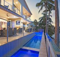 Blue Waters Retreat - Surfers Paradise Gold Coast