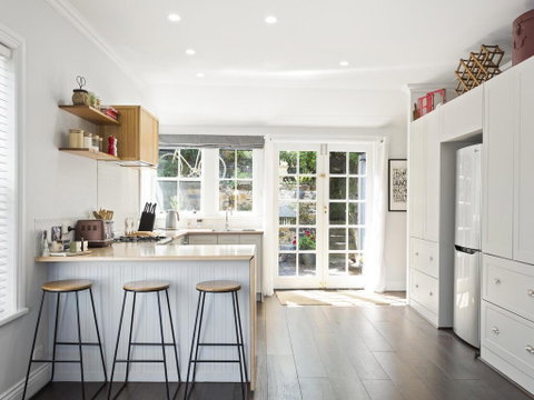 Bluestone Cottage Launceston-hosted By: LAbode - Surfers Paradise Gold Coast 0