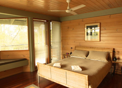 Bombah Point Eco Cottages - Surfers Paradise Gold Coast 3