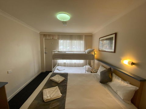 Welcome Inn 277 - Surfers Paradise Gold Coast 2