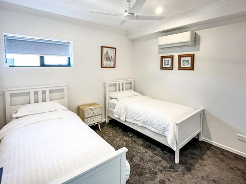 Williamstown Townhouse - Surfers Paradise Gold Coast 1