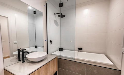Williamstown Townhouse - Surfers Paradise Gold Coast 2