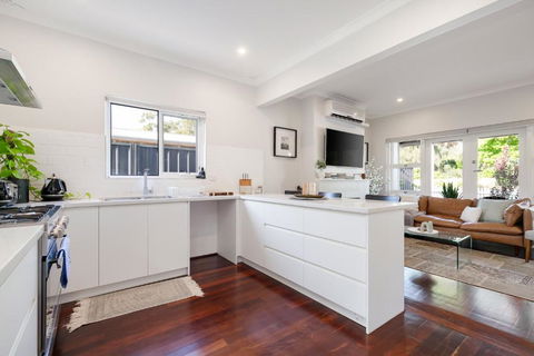 Guildford Cottage By Swan Bnb Management - Surfers Paradise Gold Coast 2