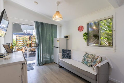 Zen Escape Guest House- Zen Garden Tiny Home, Nooky Studio - Surfers Paradise Gold Coast 0