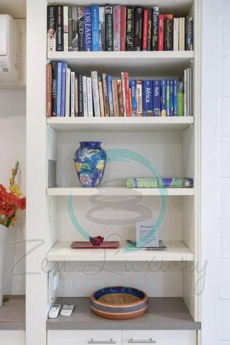 ZEN TREETOPS - Boutique 2-BR Apt W/ Private Pool - Surfers Paradise Gold Coast 1