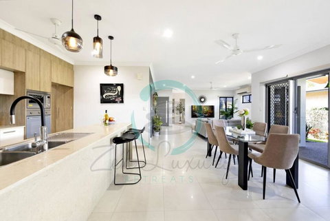 Zenhouse: Prestigous 4-BR Display Home In Muirhead - Surfers Paradise Gold Coast 0