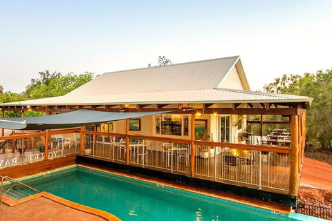 Giant Tides Tour - Cygnet Bay Pearl Farm - Surfers Paradise Gold Coast 3
