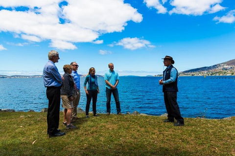 Grand Hobart Walking Tour - Surfers Paradise Gold Coast 1