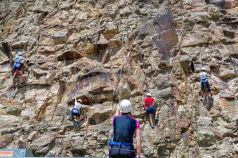 Rock Climbing At The Kangaroo Point Cliffs In Brisbane - Surfers Paradise Gold Coast 2