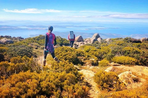 100 Metre Abseil Mount Wellington Hobart - Surfers Paradise Gold Coast 5