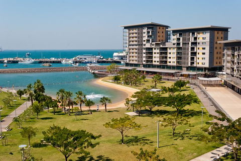 Darwin Hop-on Hop-off Bus Tour - Surfers Paradise Gold Coast 5