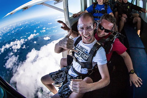 Reef And Rainforest Tandem Sky Dive In Cairns - Surfers Paradise Gold Coast 2