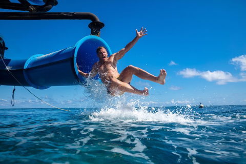 Outer Reef Pontoon Experience From Cairns - Surfers Paradise Gold Coast 2