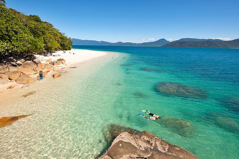 Fitzroy Island Catamaran Transfers From Cairns - Surfers Paradise Gold Coast 4