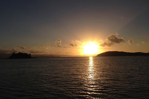 Sunset Sail In The Whitsundays - Surfers Paradise Gold Coast 4