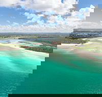 Deluxe Seaplane Tour Noosa to Glasshouse Adventure for 2 with Photobook - Surfers Paradise Gold Coast