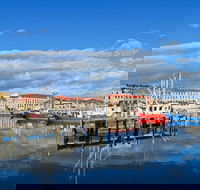 Grand Hobart Walking Tour - Surfers Paradise Gold Coast