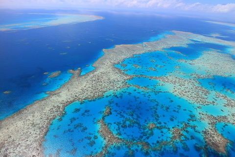 Whitsunday Islands And Heart Reef Scenic Flight - 70 Minutes - Surfers Paradise Gold Coast 1