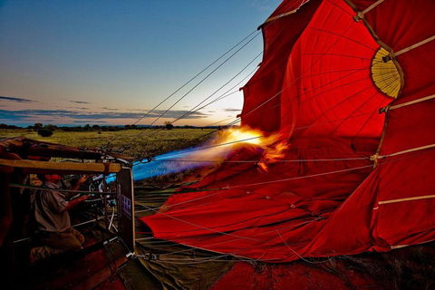 Early Morning Ballooning In Alice Springs - Surfers Paradise Gold Coast 0