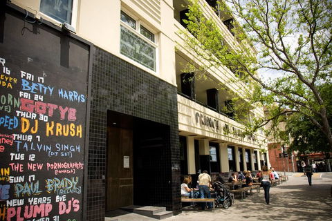 Live Music Melbourne Bus Tour - Surfers Paradise Gold Coast 2